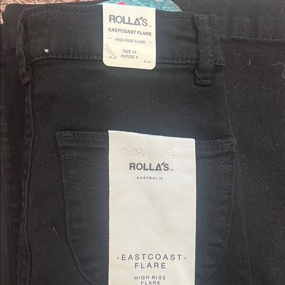 New with tags!! Women's Black Flare Jeans - Picture 4 of 4